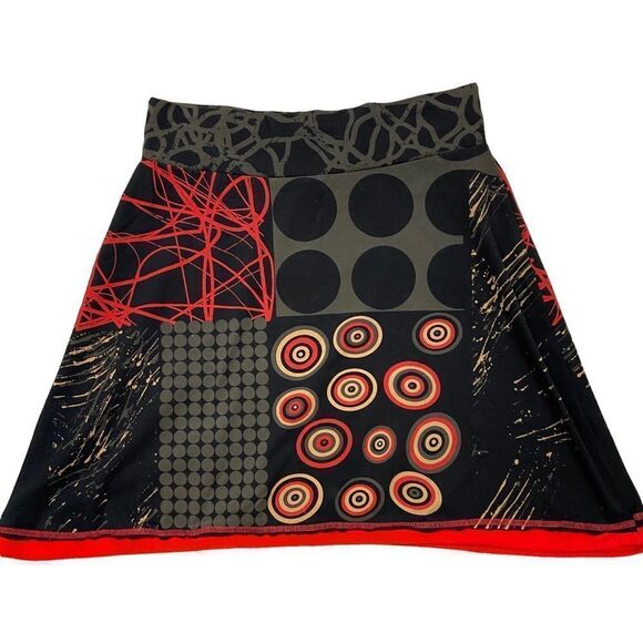 Massada Tex Made in Spain Black and‎ Red Circle Print Skirt Size Medium - Picture 1 of 11